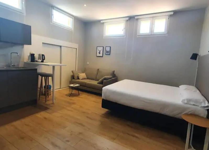 Real Segovia Apartments By Recordis Hotels חדר תמונה